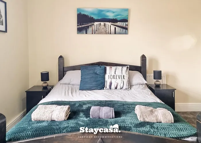 Clarence Co-Living - Private Room Self-Cater